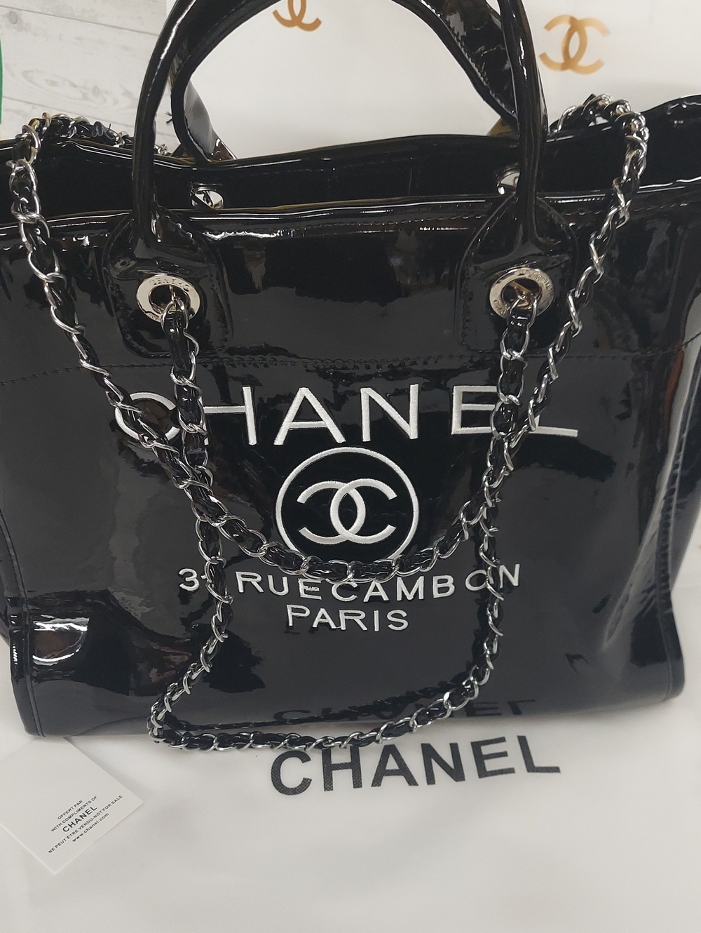 GWP VIP/Novelty Black and White Large Tote Bag